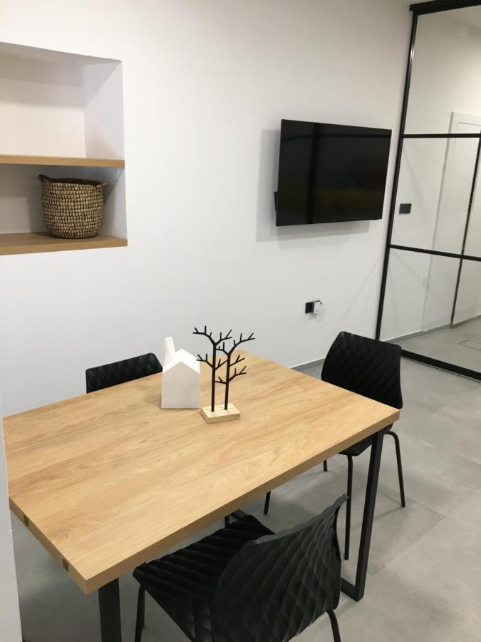 Sunset Apartment โคเปร์ ภายนอก รูปภาพ