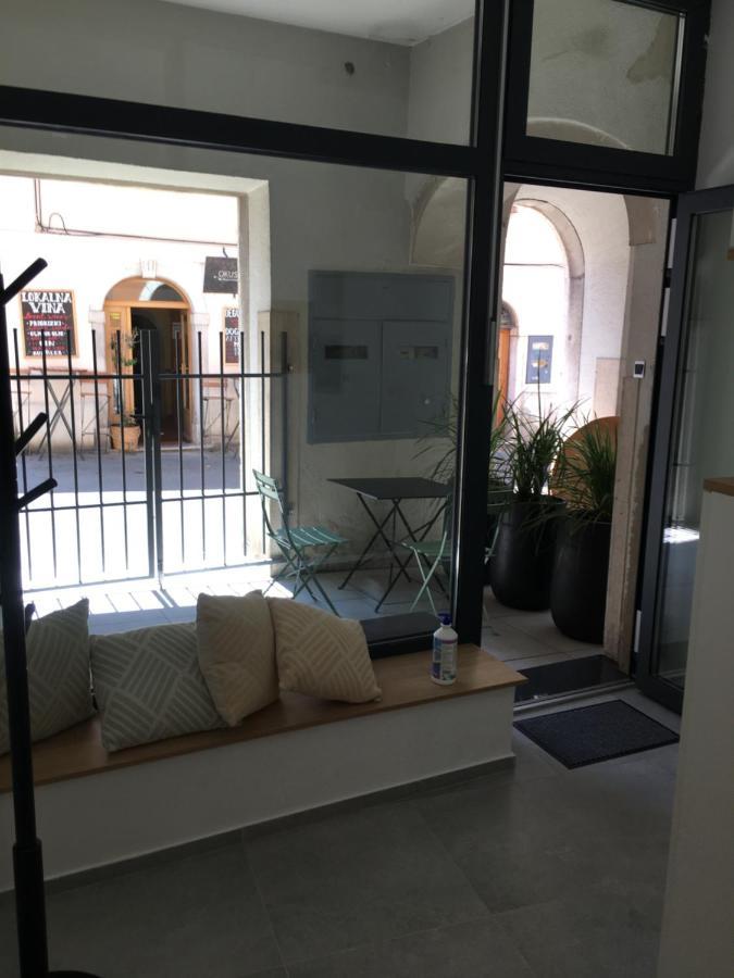 Sunset Apartment โคเปร์ ภายนอก รูปภาพ